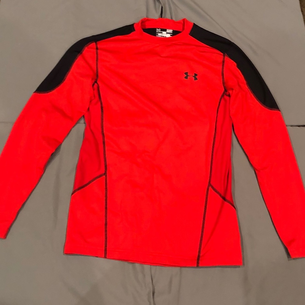 Under Armour red ColdGear fitted